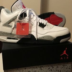 Jordan retro4s